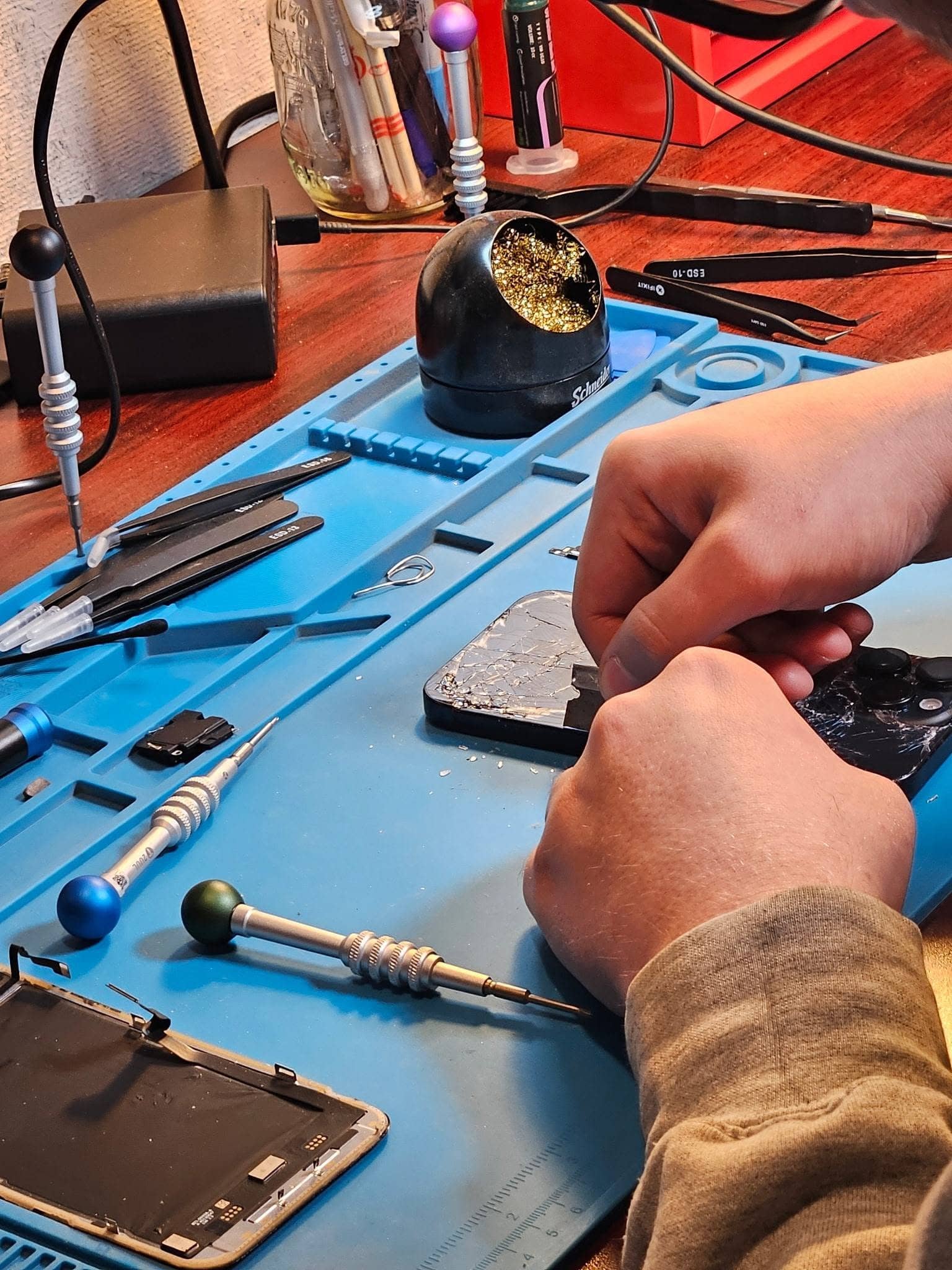 Phone display repair in progress at Mobile Phone Repair